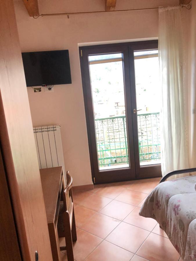 Bed & Breakfast Il Sentiero Аджерола Экстерьер фото
