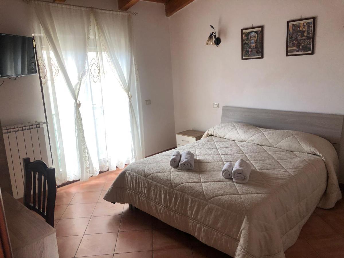 Bed & Breakfast Il Sentiero Аджерола Экстерьер фото