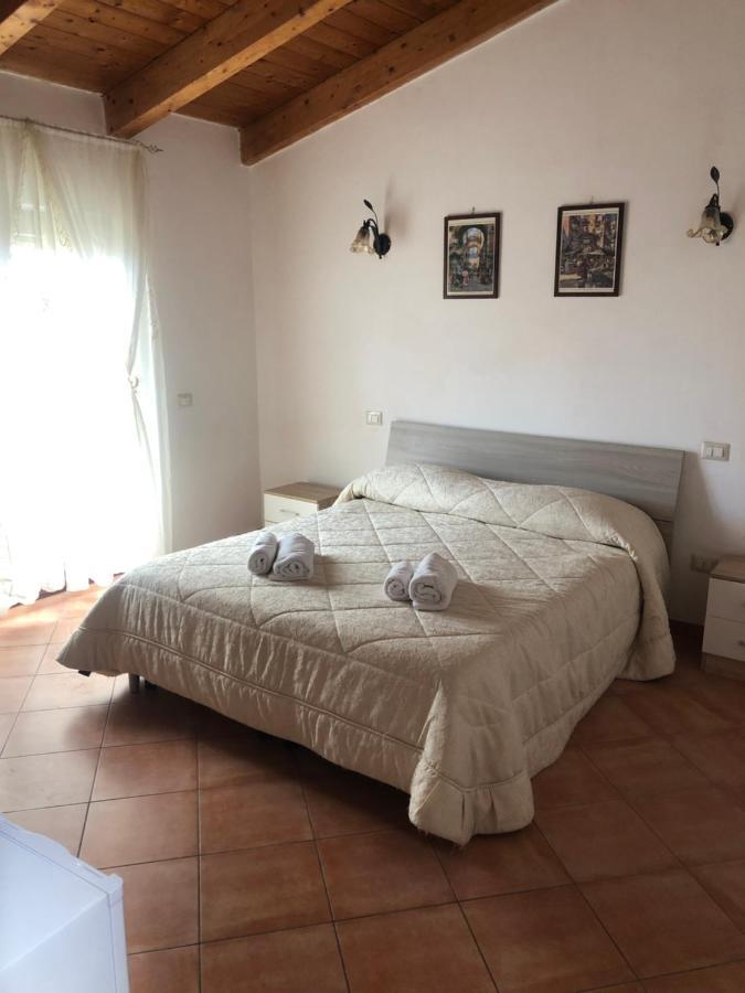 Bed & Breakfast Il Sentiero Аджерола Экстерьер фото