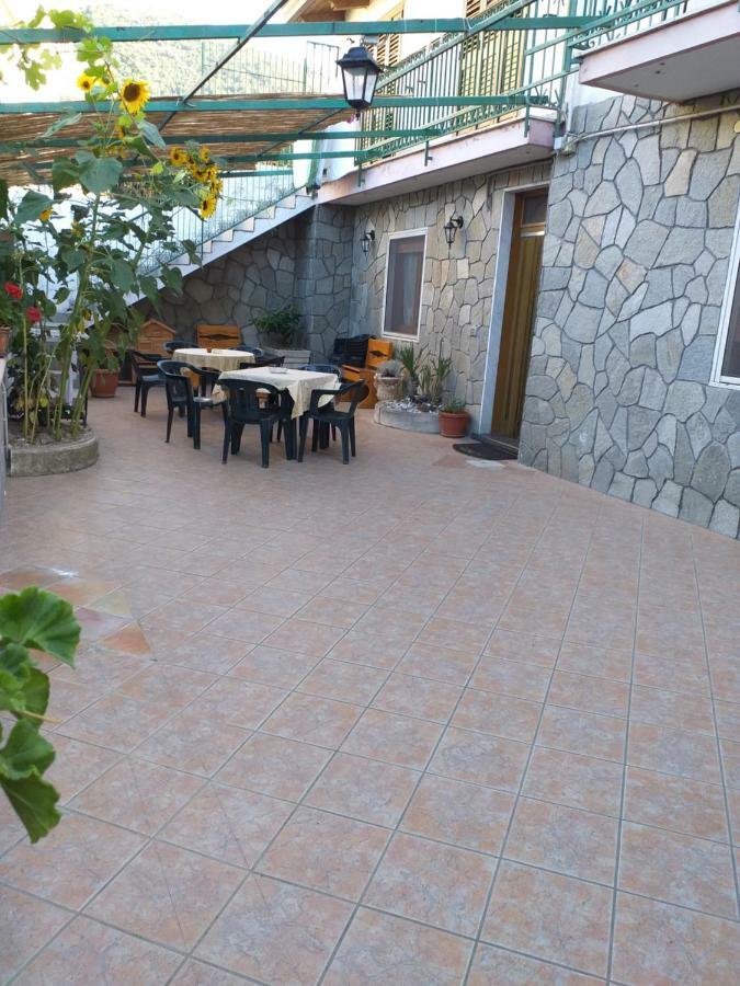 Bed & Breakfast Il Sentiero Аджерола Экстерьер фото